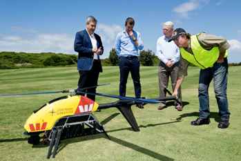 drone Little Ripper para vigilancia de tiburones en Australia