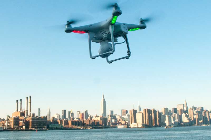 hackear con smartphone y drone