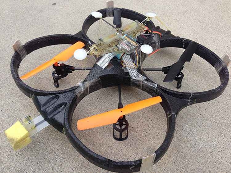detalle del drone con microspines